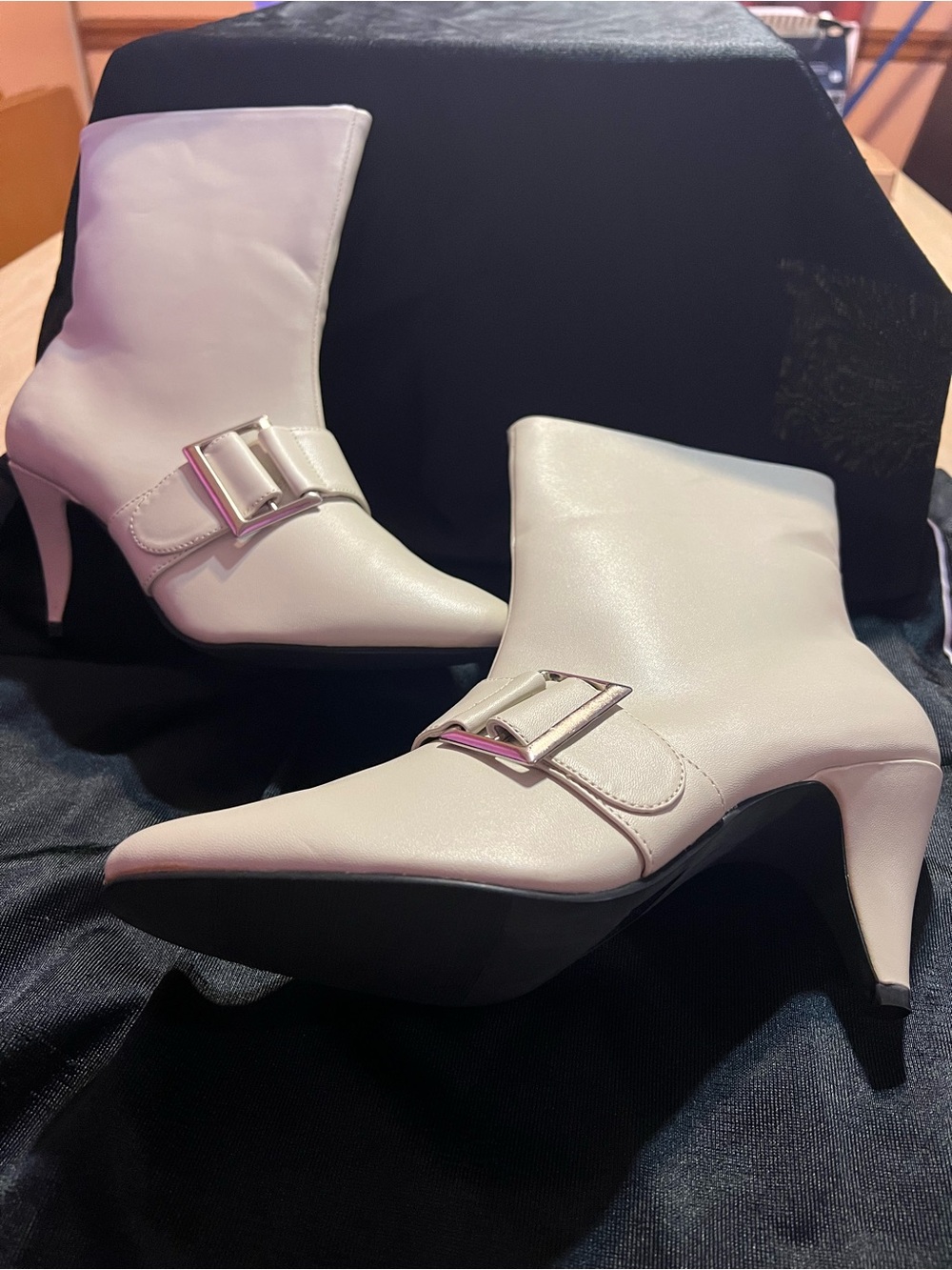 Women's Cream Pointed-Toe Heeled Ankle Boots with Buckle